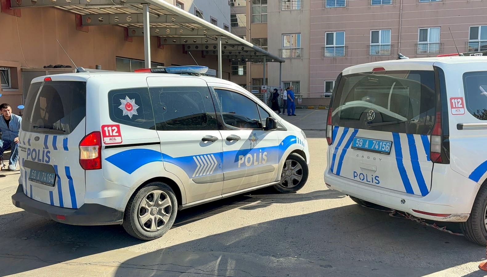 cenaze evinde silahlar konustu 2 olu ijcTOGq7