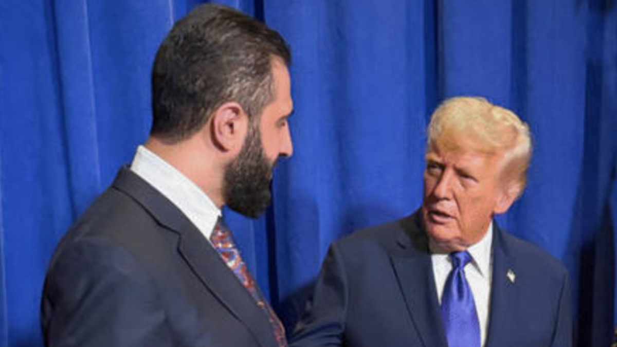 beyaz saray trump pazartesi gunu ahmed sara ile gorusecek HutuxAOD.jpg