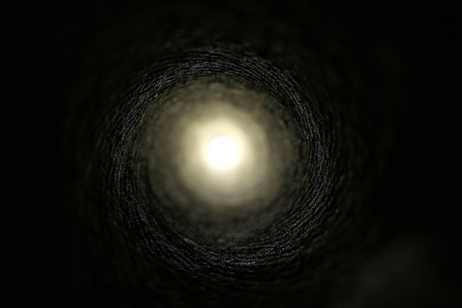 gokbilimciler evrenin ilk donemlerinde olusan kara delik kesfetti Q3wjG126.jpg