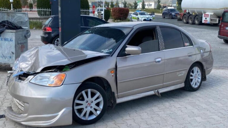 elazig-diyarbakir-yolunda-carpisma-1-yarali-QPJyFjgA