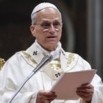 papa-14-leo-silahlarin-birakilmasi-ve-baris-cagrisi-yapti-Q3TWVlH3