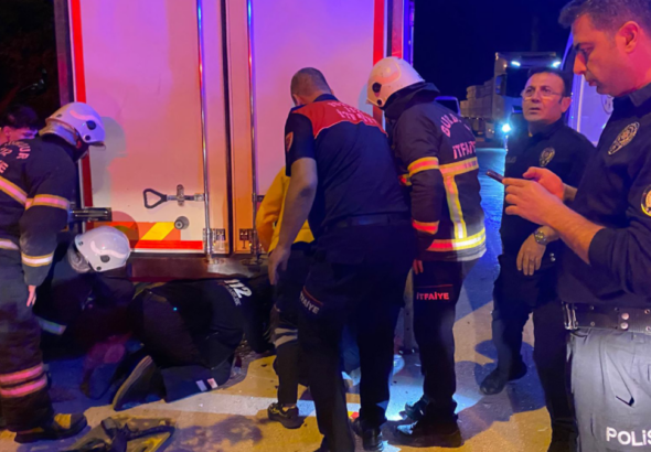 arkadasinin-motosikletiyle-feci-sekilde-can-verdi-uA8dH4iE