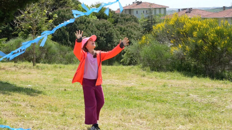 Uçurtma Şenliğinde Nostalji: Aileler ve Çocuklar Eğlence Dolu Anlar Yaşadı