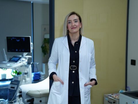 Aksaray’da İnşaat İşçisi Çatıdan Düşerek Yaralandı
