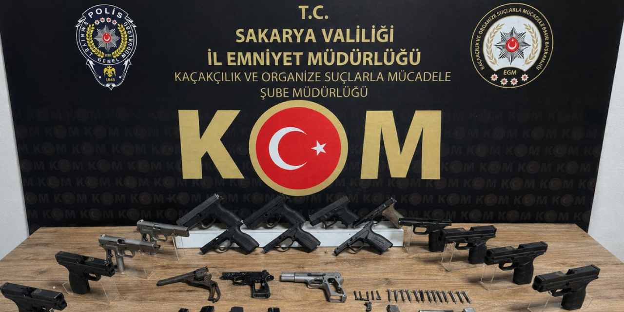 sakaryada-ruhsatsiz-tabanca-operasyonu-u1lIEdVB